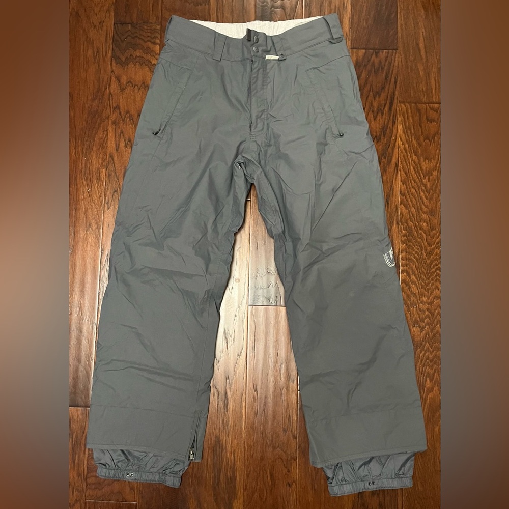 Burton men’s snowboard pants - size L